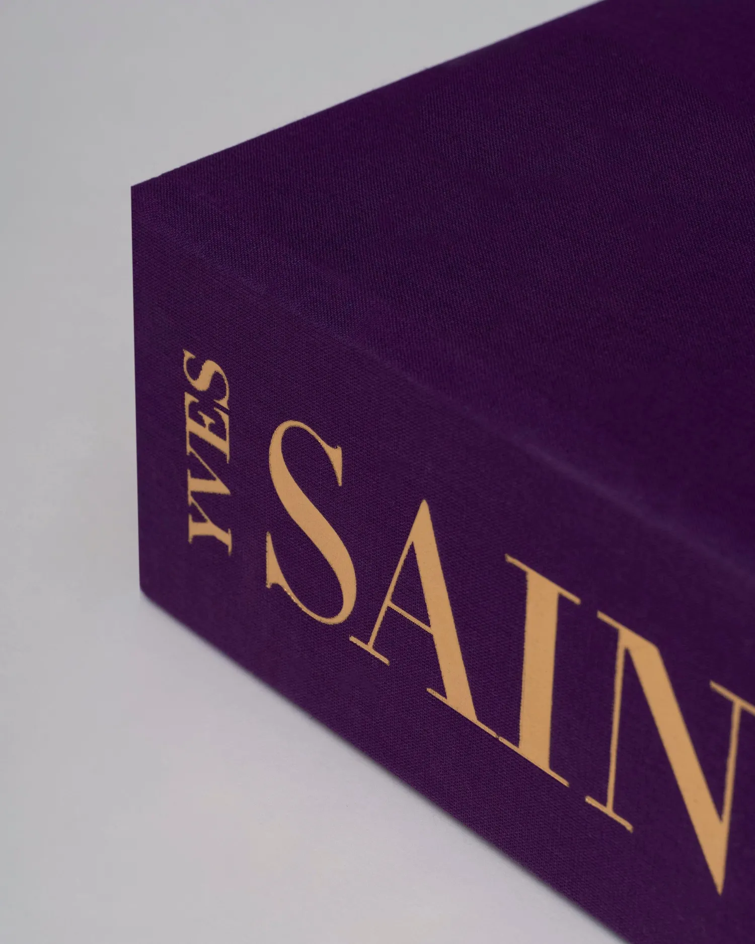 Assouline Iconische Merken^Yves Saint-Laurent: De Onmogelijke Collectie